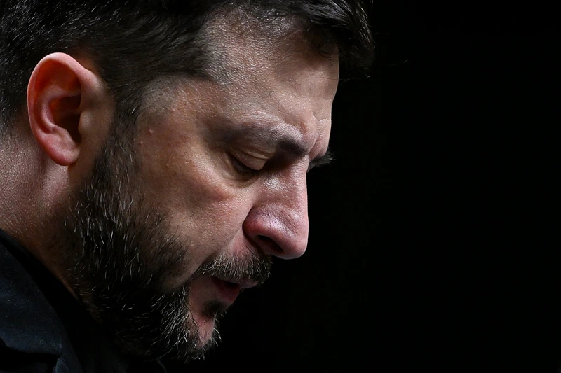 TOPSHOT - Ukraine's President Volodymyr Zelensky attends a joint press conference with Turkey's President following their meeting at the Presidential Complex in Ankara on November 19, 2025. Zelensky said he wants to reinvigorate frozen peace talks, which have faltered after several rounds of Russia-Ukraine talks in Istanbul this year failed to yield a breakthrough. Moscow has not agreed to a ceasefire and instead kept advancing on the front and bombarding Ukrainian cities. (Photo by Ozan KOSE / AFP) (Photo by OZAN KOSE/AFP via Getty Images)