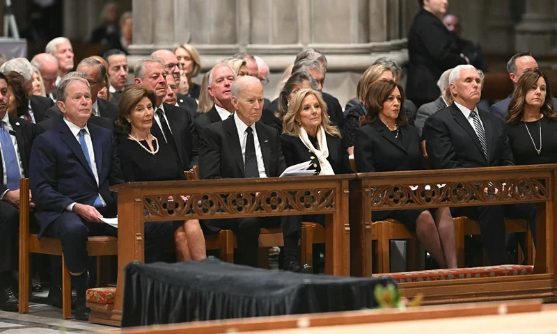 (L-R) Former US President George W. Bush his wife Laura Bush, Former US President Joe Biden, his wife Jill Biden, former US Vice President Kamala Harris, former US Vice President Mike Pence and his wife Karen Pence attend the funeral service for late US Vice President Dick Cheney at the Washington National Cathedral in Washington, DC, on November 20, 2025. (Photo by SAUL LOEB / AFP) (Photo by SAUL LOEB/AFP via Getty Images)
