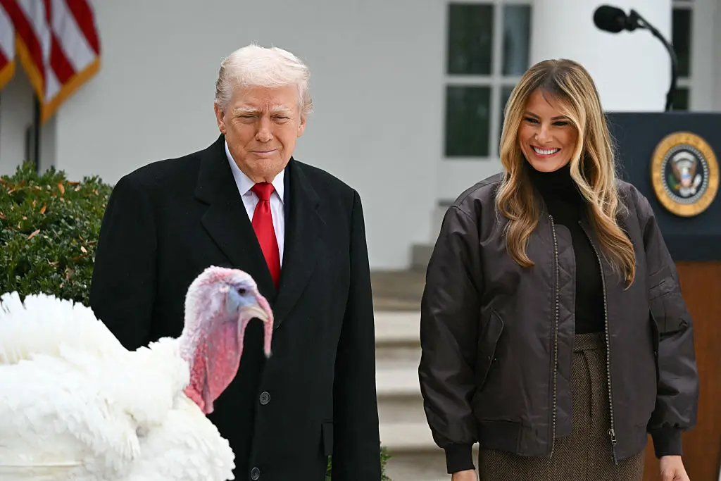 Trump pardons turkeys ‘Gobble’ and ‘Waddle’ in annual Nat’l Thanksgiving Turkey Presentation ceremony