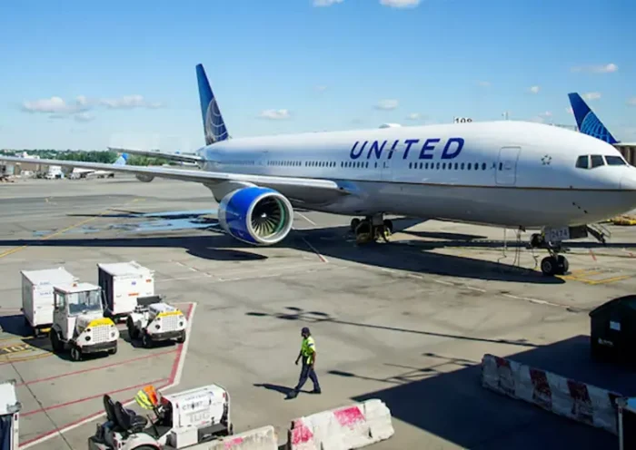 United Airlines planes are seen at the tarmac at Newark International Airport in Newark, New Jersey, U.S., May 7, 2025. REUTERS/Eduardo Munoz
