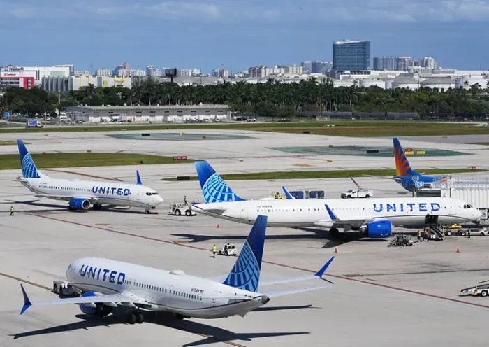 United Airlines aircraft move from the gate at Fort Lauderdale-Hollywood International Airport, Thursday, Nov. 13, 2025, in Fort Lauderdale, Fla. (AP Photo/Lynne Sladky)
