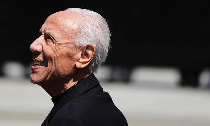 Former NBA basketball player and coach Lenny Wilkens smiles before his statue unveiling event outside Climate Pledge Arena, June 28, 2025, in Seattle. (AP Photo/Lindsey Wasson, File)