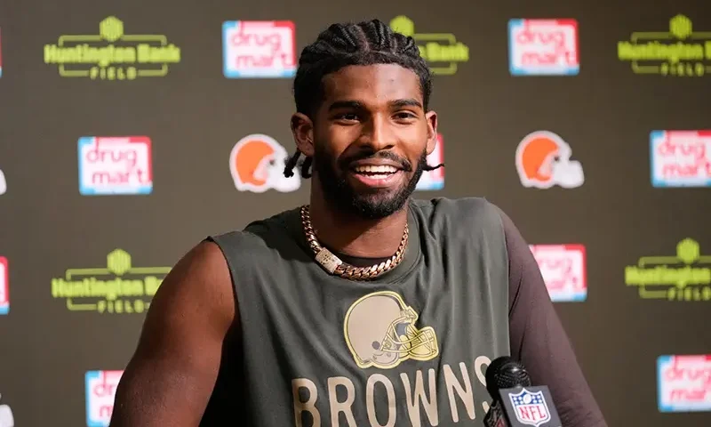 Cleveland Browns quarterback Shedeur Sanders responds to a question during a news conference after an NFL football game against the Baltimore Ravens in Cleveland, Sunday, Nov. 16, 2025. (AP Photo/Sue Ogrocki)
