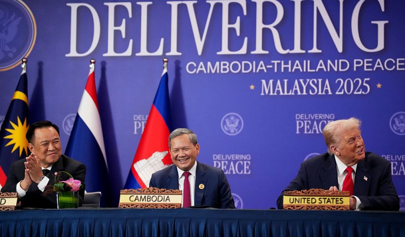 KUALA LUMPUR, MALAYSIA - OCTOBER 26: Thai Prime Minister Anutin Charnvirakul, Cambodian Prime Minister Hun Manet and U.S. President Donald Trump react during the signing of a Cambodia-Thailand peace deal at Kuala Lumpur Convention Centre on October 26, 2025 in Kuala Lumpur, Malaysia. Trump is in Malaysia for the Association of Southeast Asian Nations (ASEAN) summit, and will next travel to Japan, en route to South Korea for the Asia-Pacific Economic Cooperation (APEC) forum. (Photo by Andrew Harnik/Getty Images)