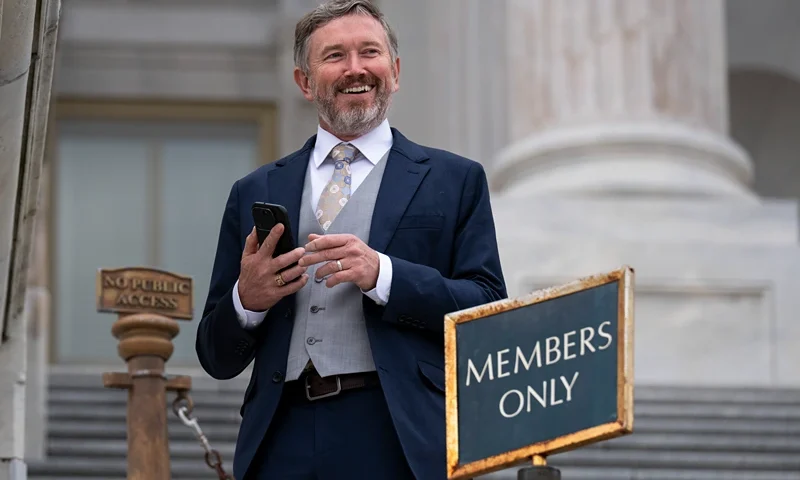 WASHINGTON, DC - NOVEMBER 18: U.S. Rep. Thomas Massie (R-KY) leaves to speak with the media after the House voted 427-1 to approve the Epstein Files Transparency Act and the release of documents and files at the U.S. Capitol on November 18, 2025 in Washington, DC. The legislation instructs the U.S. Department of Justice to release all files related to the late accused sex trafficker Jeffrey Epstein. It now goes to the Senate for a vote before President Donald Trump can sign it into law. (Photo by Roberto Schmidt/Getty Images)
