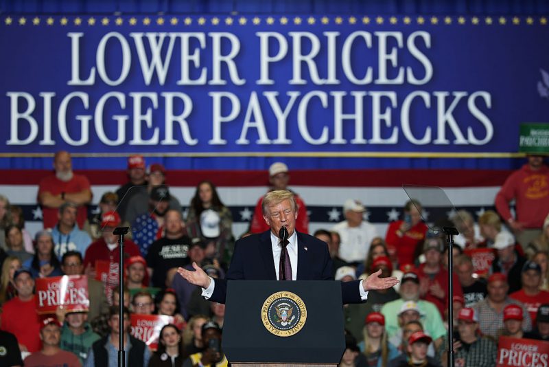 North Carolina: Trump praises economic agenda in last rally of 2025