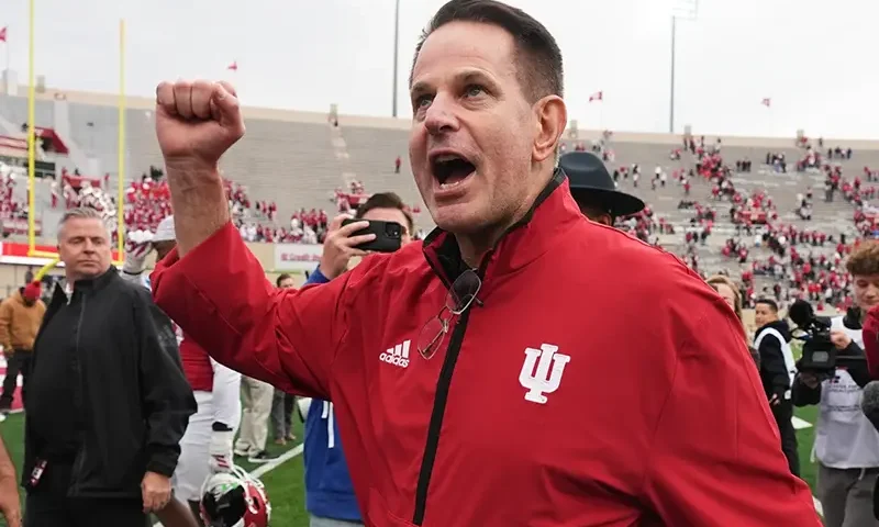 Indiana head coach Curt Cignetti shouts to the fans as he leaves the field following an NCAA college football game against UCLA, Saturday, Oct. 25, 2025, in Bloomington, Ind. (AP Photo/Darron Cummings, File)