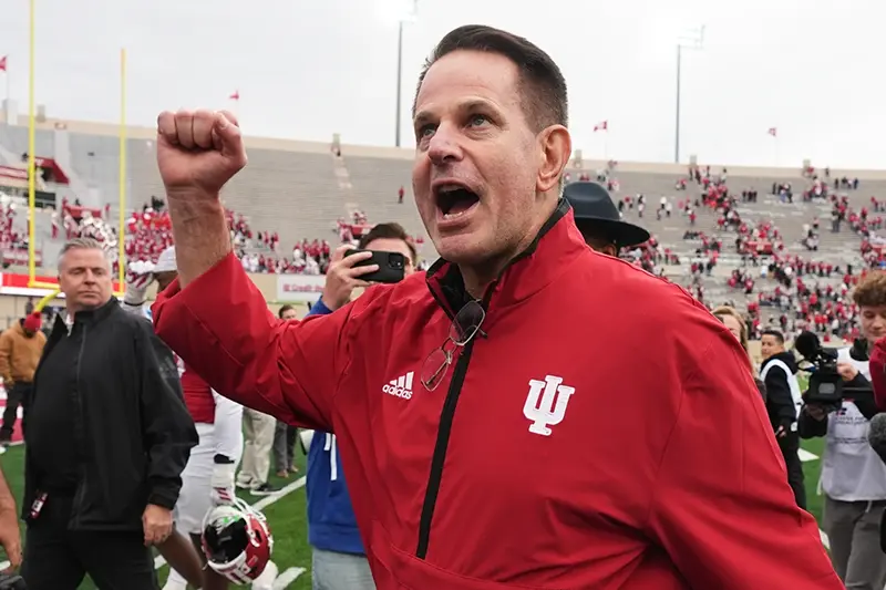 Indiana head coach Curt Cignetti shouts to the fans as he leaves the field following an NCAA college football game against UCLA, Saturday, Oct. 25, 2025, in Bloomington, Ind. (AP Photo/Darron Cummings, File)
