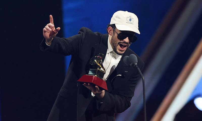 TOPSHOT - Puerto Rican singer Bad Bunny accepts the Album of the Year award for "DeBI TIRAR MaS FOToS" during the 26th Annual Latin Grammy Awards at the MGM Grand Garden Arena in Las Vegas, Nevada on November 13, 2025. (Photo by VALERIE MACON / AFP) / RESTRICTED TO EDITORIAL USE (Photo by VALERIE MACON/AFP via Getty Images)