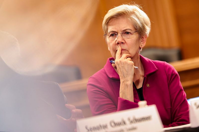 Sen. Warren calls for Noem to resign