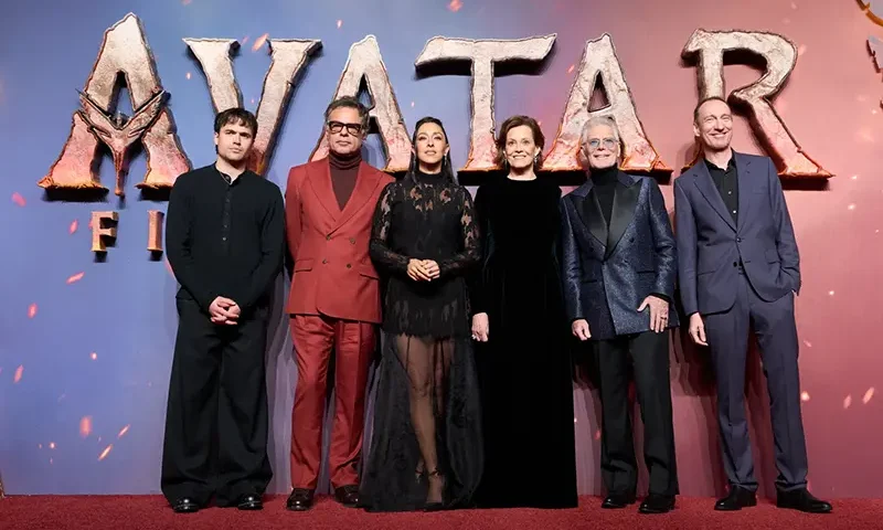 From left, Jamie Flatters, Jemaine Clement, Oona Castilla Chaplin, Sigourney Weaver, Stephen Lang and David Thewlis pose for photographers upon arrival at the UK premiere for the film “Avatar: Fire and Ash” in London, England, Thursday, Dec. 11, 2025. (Photo by Scott A Garfitt/Invision/AP)