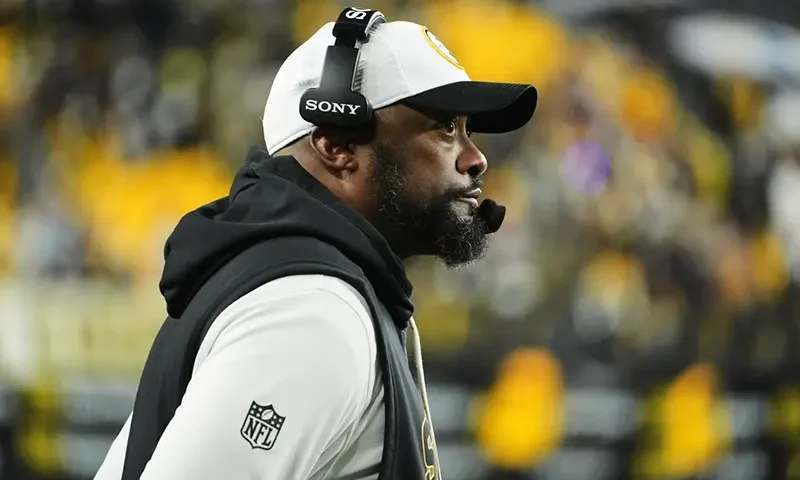 Pittsburgh Steelers head coach Mike Tomlin reacts after a Houston Texans touchdown during the second half of NFL wild-card playoff football game, Monday, Jan. 12, 2026, in Pittsburgh. (AP Photo/Gene J. Puskar)